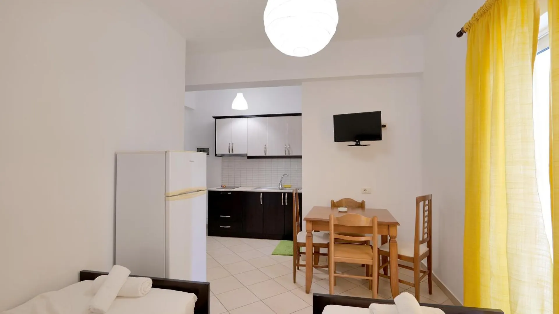 Vila Melisa Ksamil Pensión